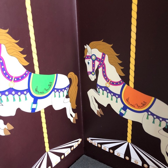 Henri Bendel 2013 Carousel Couture Snowglobe - Picture 8 of 10